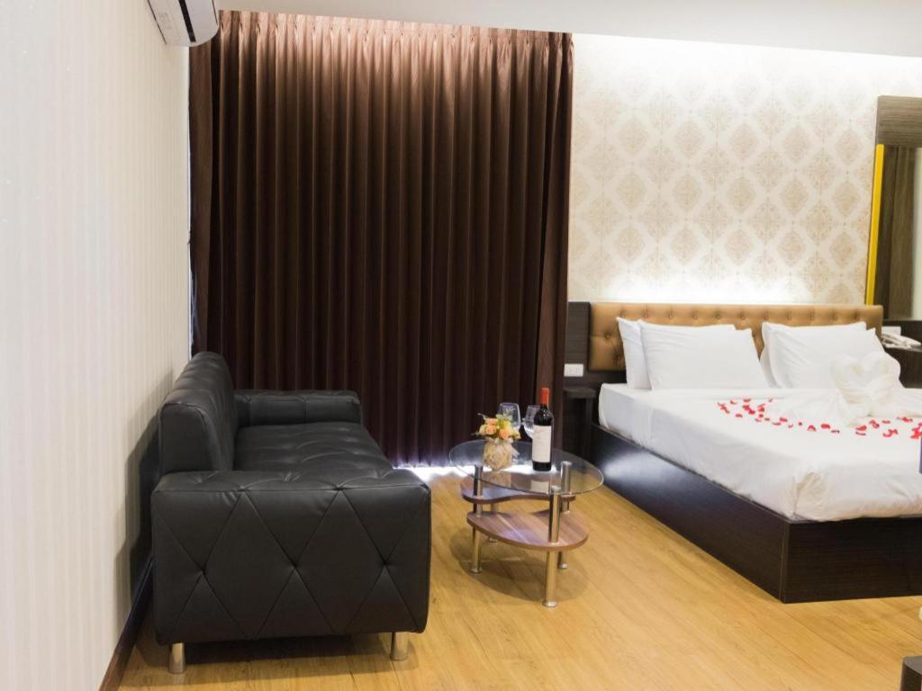 The Y Boutique Hotel Chiang Mai Bagian luar foto