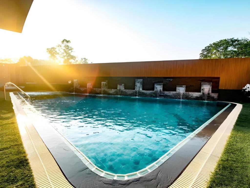 The Y Boutique Hotel Chiang Mai Bagian luar foto
