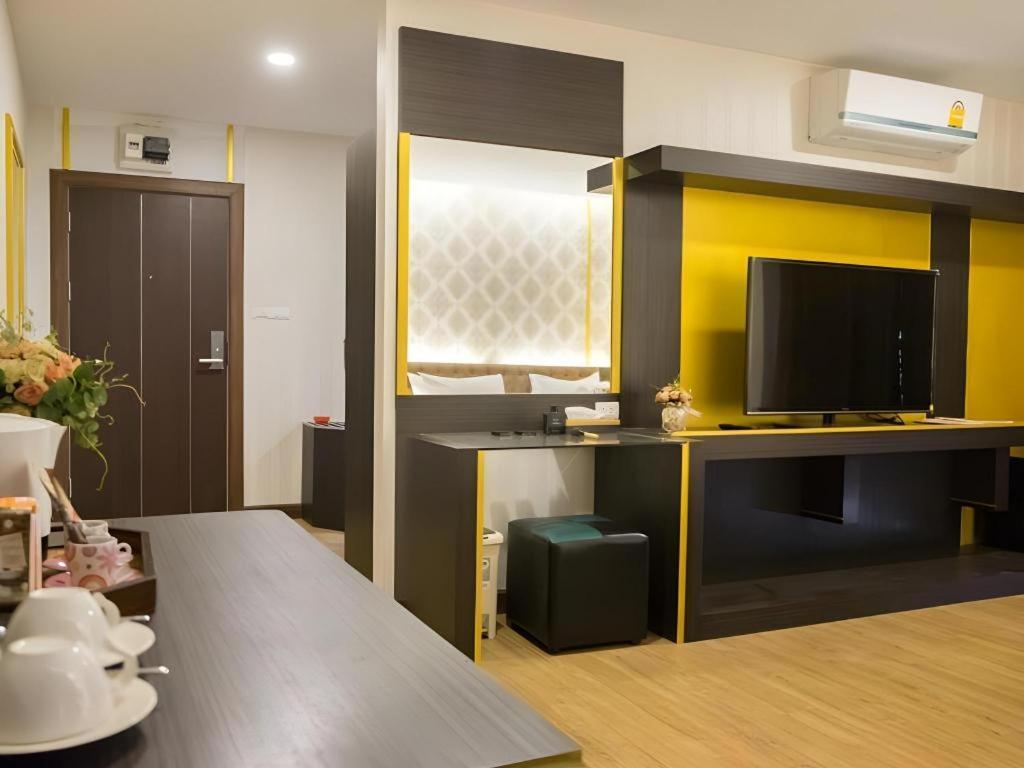 The Y Boutique Hotel Chiang Mai Bagian luar foto