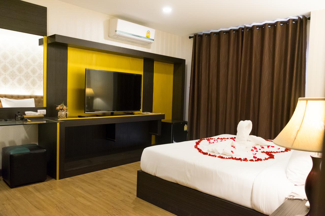 The Y Boutique Hotel Chiang Mai Bagian luar foto